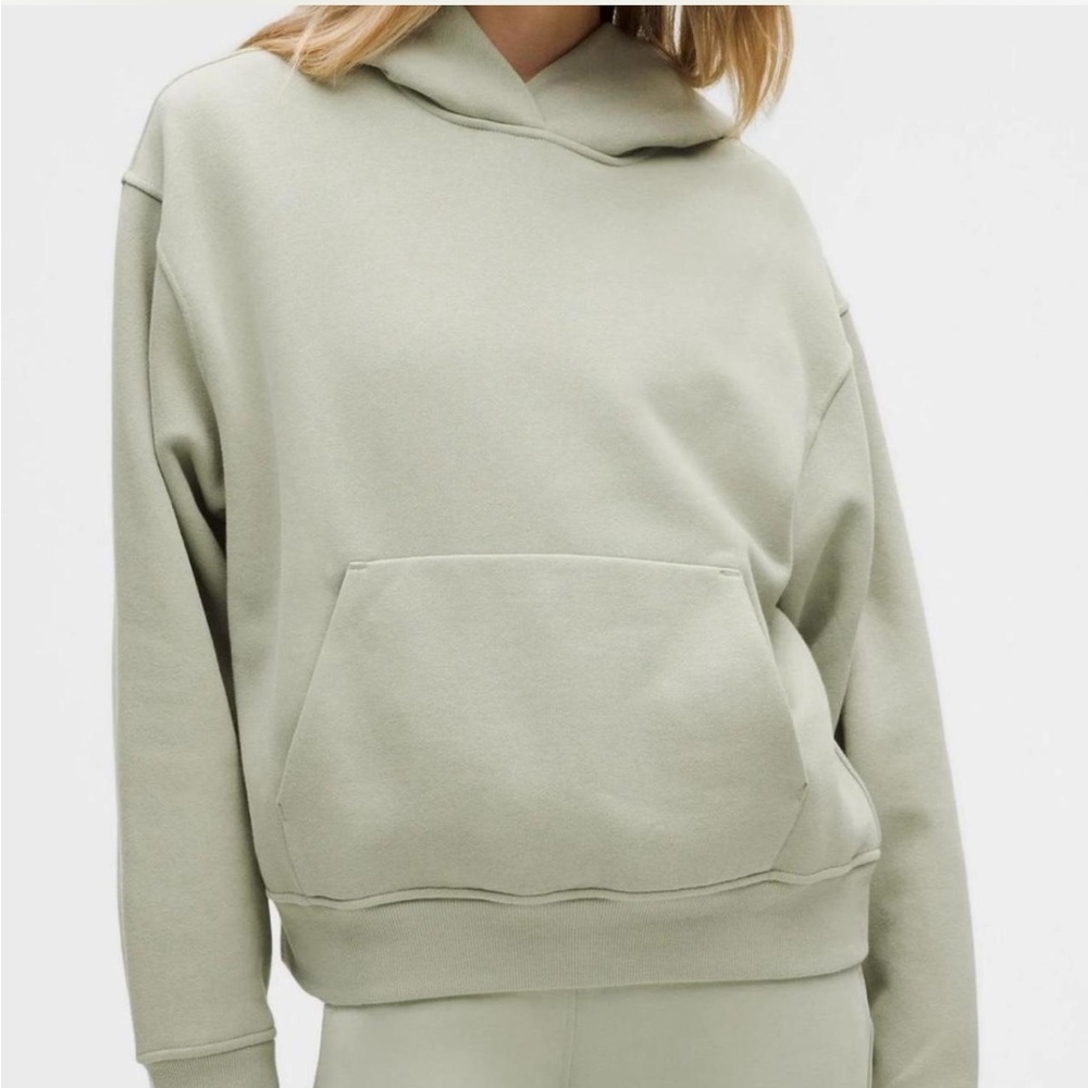 Women's NWT Lululemon hoodie